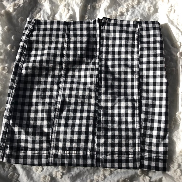 Free People Gingham Mini Skirt | Size 2 - Picture 2 of 3